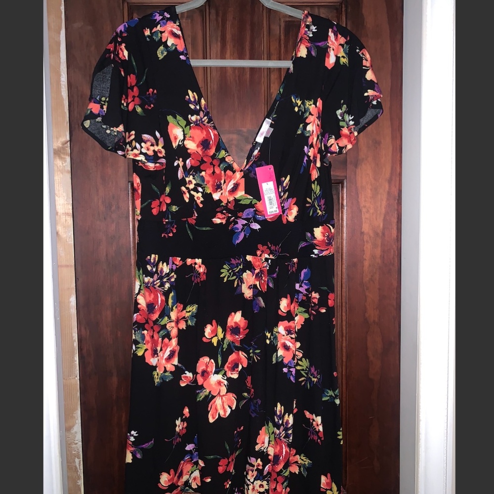 Black Floral V-Neck Dress - Xhilaration NWT